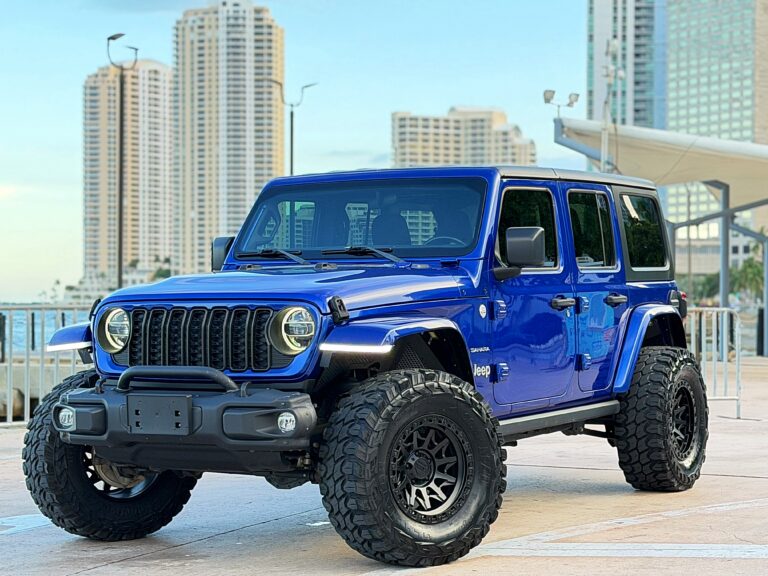 2018 Jeep Wrangler JLU Sahara 4door